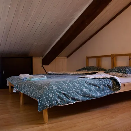 The Bell Tower Hideaway 2 *