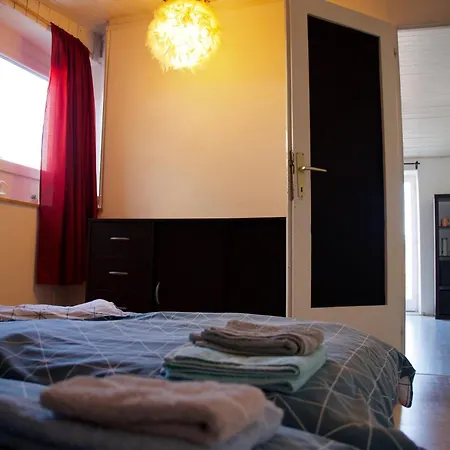 The Bell Tower Hideaway 2 Apartma *